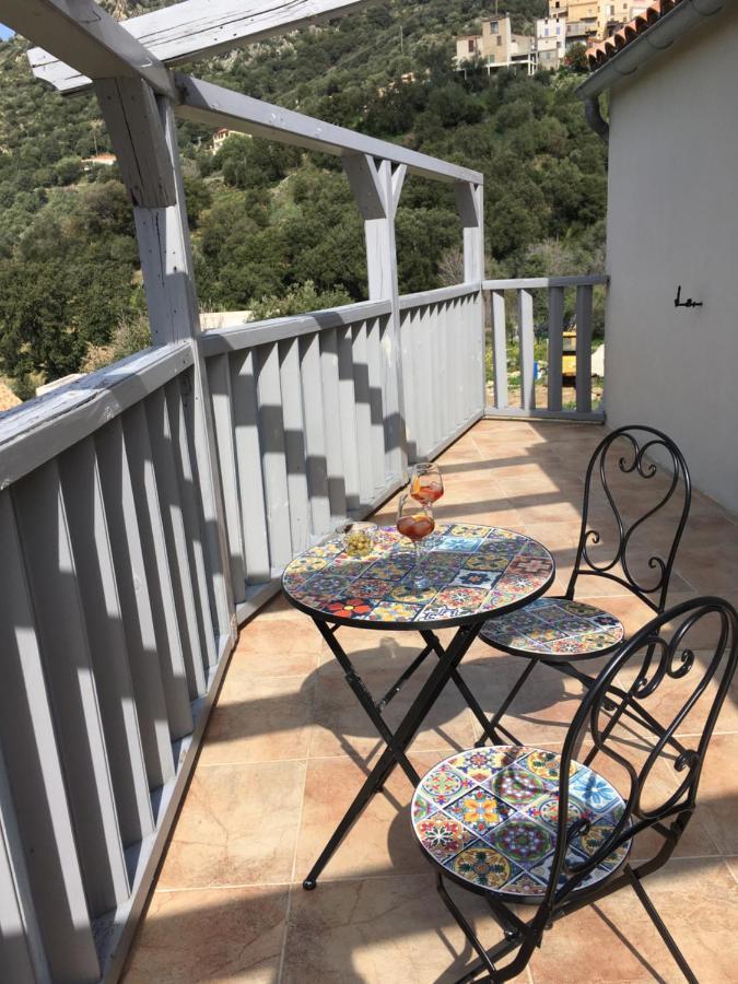 Casa Basgiu, Chambres Avec Balcon Et Table D'Hotes Zilia Εξωτερικό φωτογραφία