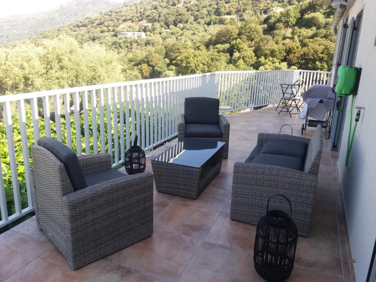 Casa Basgiu, Chambres Avec Balcon Et Table D'Hotes Zilia Εξωτερικό φωτογραφία