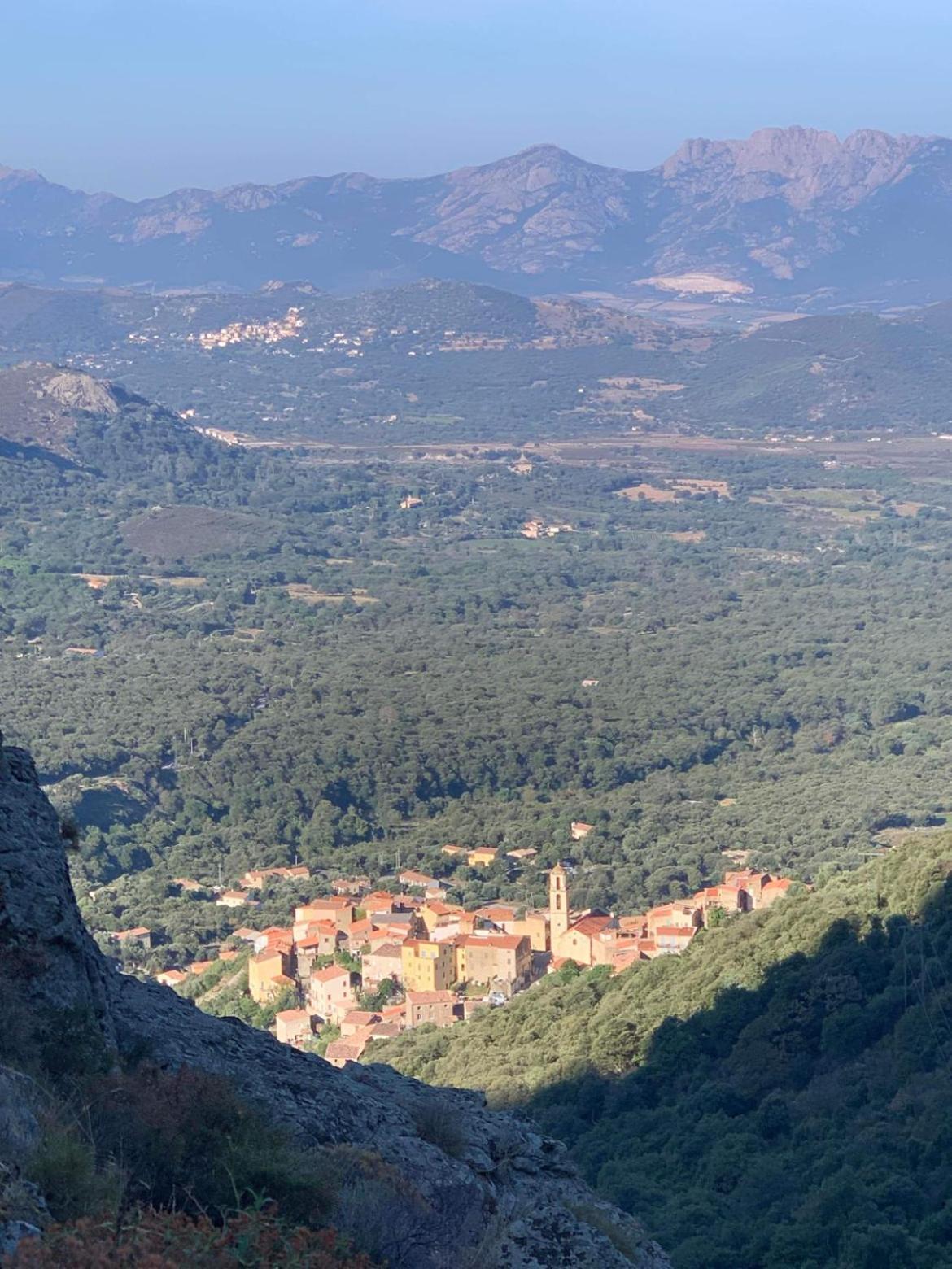 Casa Basgiu, Chambres Avec Balcon Et Table D'Hotes Zilia Εξωτερικό φωτογραφία